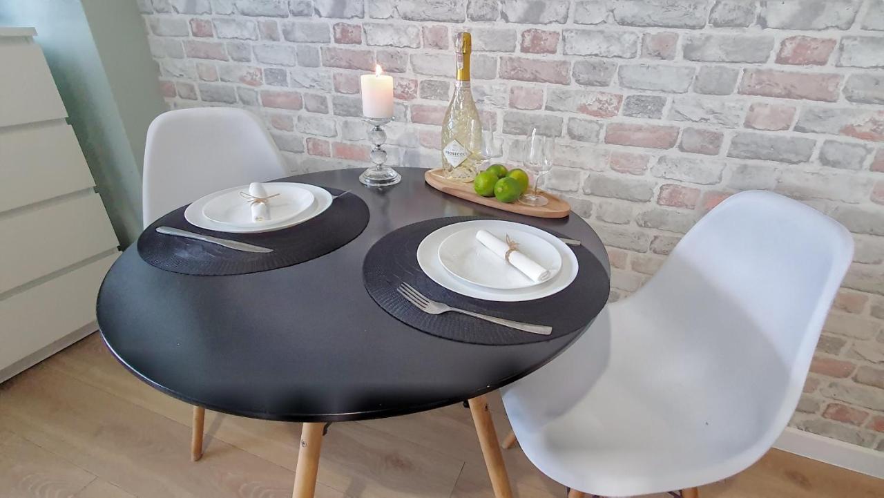 מידזיזדרויה Holiday Home Slavia New 408 Z Sypialnia I Balkonem Przy Plazy מראה חיצוני תמונה